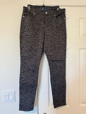 GAP Women's Black and Gray Leopard Skinny Jeans